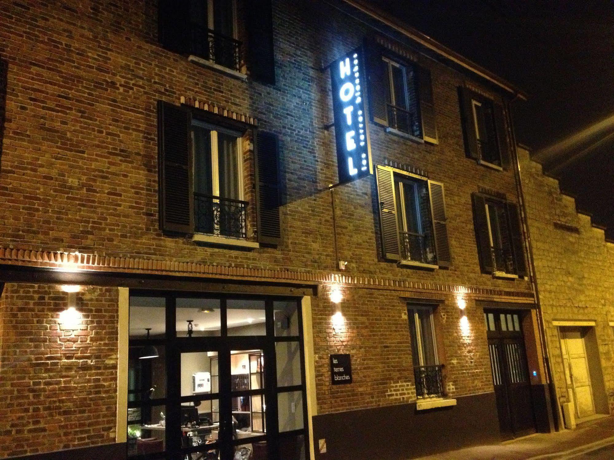 Hotel Les Terres Blanches Chatou Exteriör bild